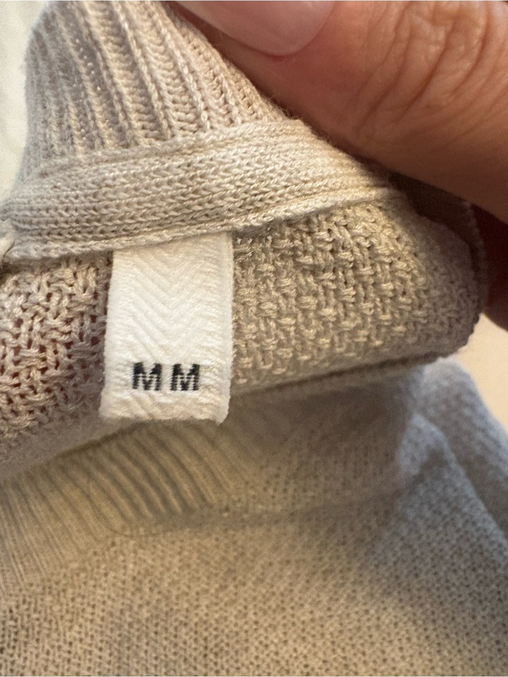 KOTN Women's Light Cream Crewneck Short-Sleeve Sweater - Picture 6 of 6